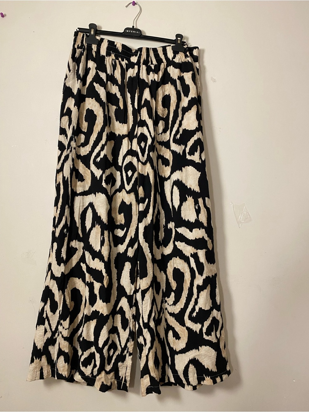 Black & Cream Wide-Leg Printed Palazzo Pants
